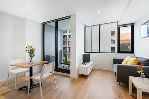 melbourne city apartment lease takeover