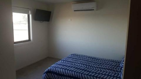 Room to rent with private ensuite in Geelong
