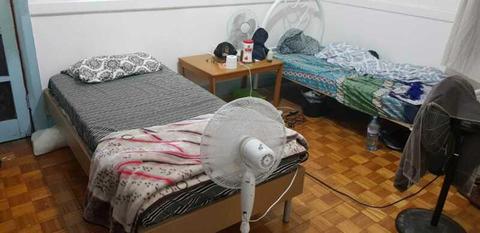 Spacious room available in sharing near to Granville station $125/week