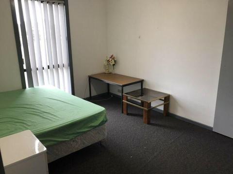 SINGLE ROOM NEXT TO ST ALBANS STATION