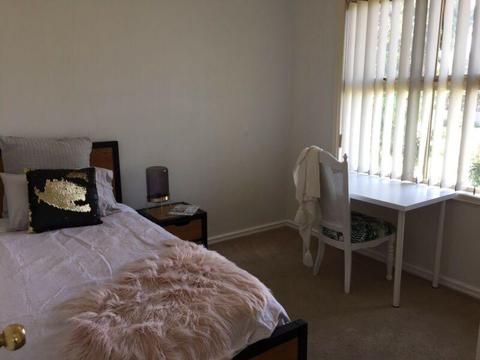 3 x Lovely furnished rooms in Preston close to public transport