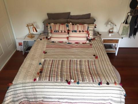 Massive Qbed room available