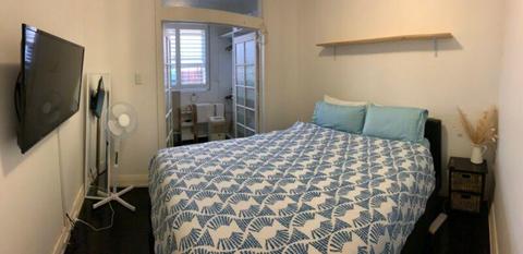 Fully furnished private room in rosebay apartment