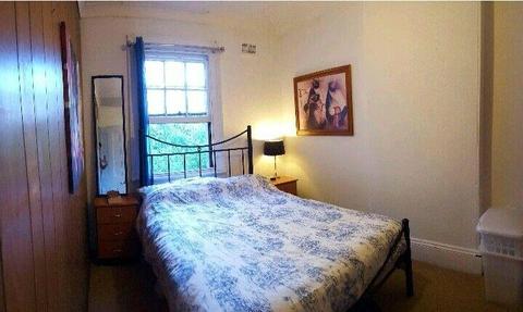 Good sized Double Room in Surry Hills!