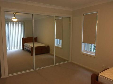 Large bedroom with ensuite for short term rent