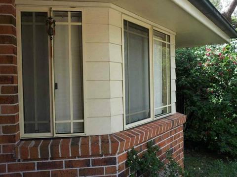 Macquarie Fields Room for Rent