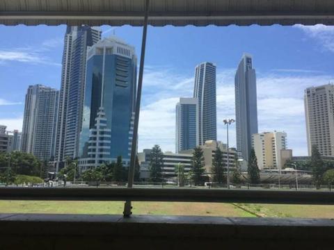 Room for Rent - Surfers Paradise