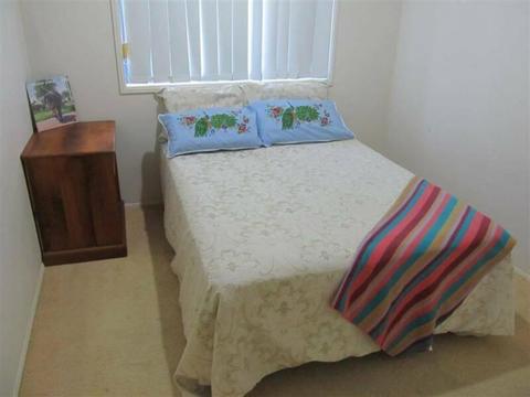 Room for rent with double bed in very quiet area in Noosaville