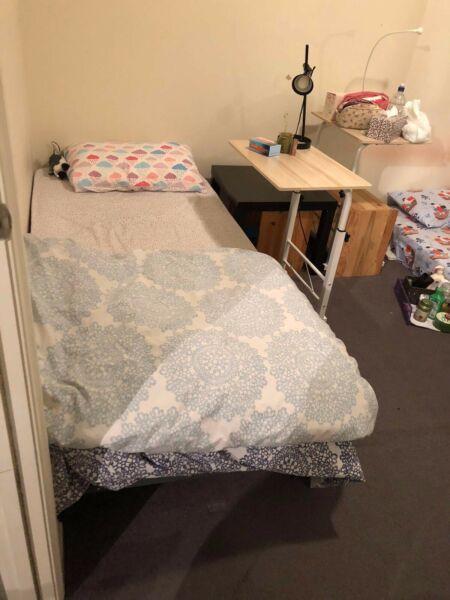 Shared Furnished Room For Rent - Convenient Location - Melbourne CBD