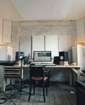 Soundproof Studio for Music, Video, Photo Edit - all Bills Inclusive