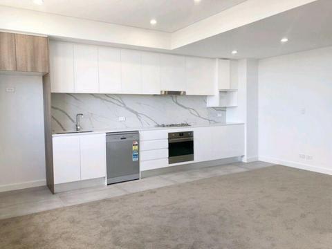 Wolli creek 1 bed room for rent