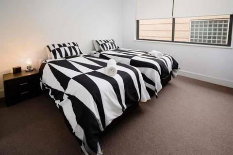 Fully furnished two bedroom apartment - King Street Newcastle!