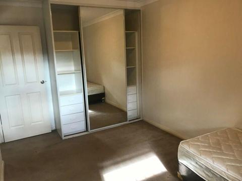 Furnished 3 bedroom apartment walk to station