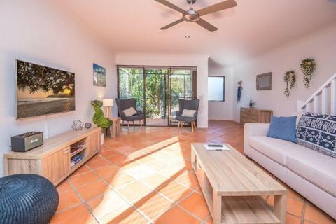 Furnished 3-bedroom townhouse for rent, Sunshine Beach